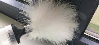 Blower brush with marabou feather brush